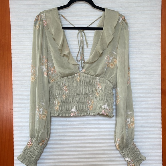 NWOT Free People Smocked So Nice Top size Medium - Picture 7 of 9